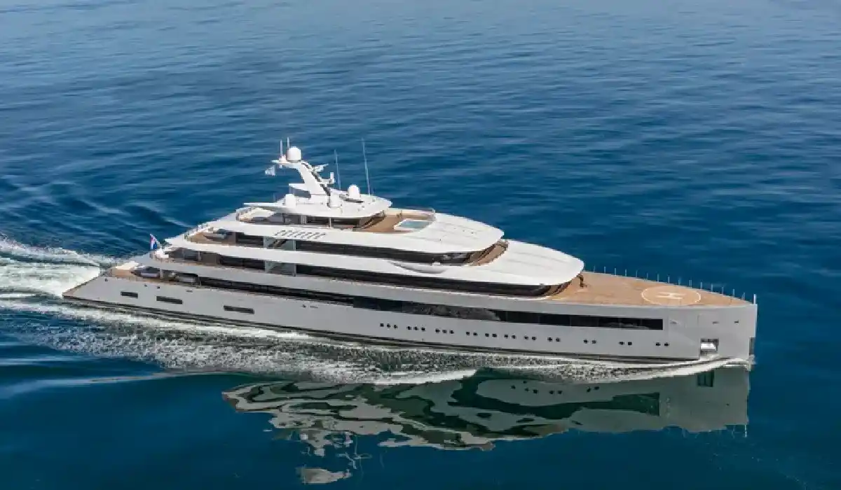 Feadship - Moonrise - Luxury Yacht Charter - Preowned Luxury Yachts - Exclusive Concierge Club.webp